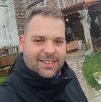 Adrian Lora agüera