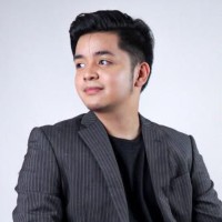 Makkie Santos