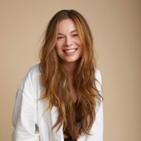 Elana Olavesen