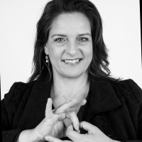Owner, Heidi Loholt