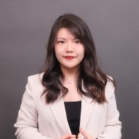 Lois Ye