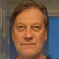 Mitch R Vallee