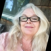 Darla Dennis