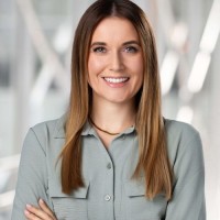 Melanie Holzer