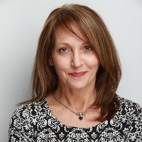 Lynda Perron