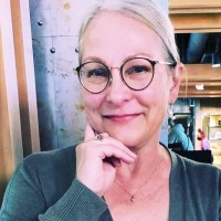 Lisa Seifert