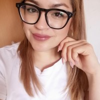 Nadia De La Cruz