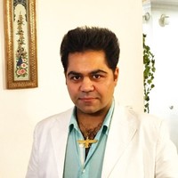 Babak Hozouri
