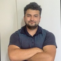 Leandro Quezada M