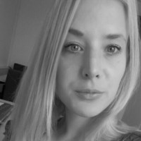 Julia Stenzel