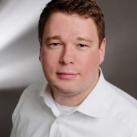 Dennis Bach