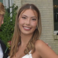 Kira Centenni