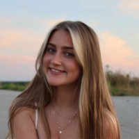 Amelia Riley