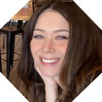 Lauren Reeves