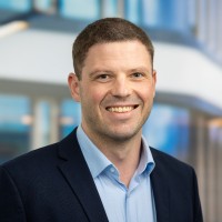 Dr. Fabian Brinks