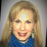 Tracie Bluse Ward