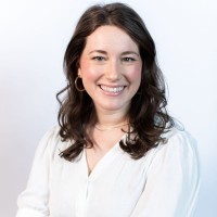 Olivia Mckain, Mba