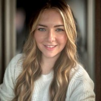 Hayley Sutton, Mshr