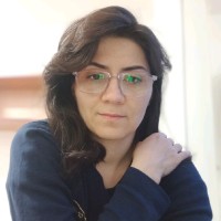 Gol Laleh Ahmadi