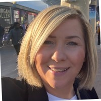 Nicci M.