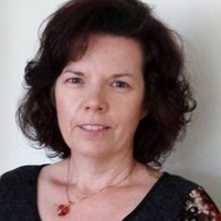 Deirdre Hunter