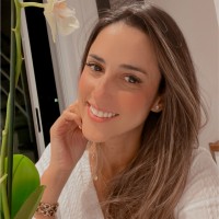 Helen Medeiros