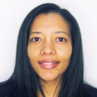 Zebonisia Arendse, Cams