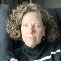 Suzanne Bates