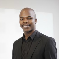 Elton Mujeri