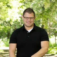 Kurt Holker