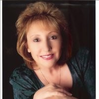 Karolyn Carr