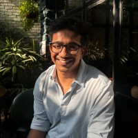 Abhinav V
