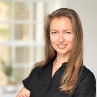 Julia Verner