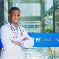 Dr. Jolyon King