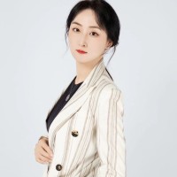 Elaine Chang