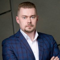 Роман Семенов
