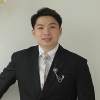 Khoa Hoàng Gia