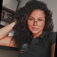 Caroline Santos