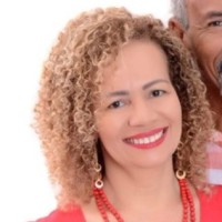 Maria Valda Oliveira