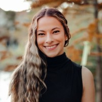Nicole Mcglaughlin
