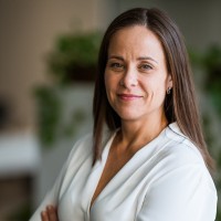 Marie-Hélène Bourgeois, LL.B, CRHA