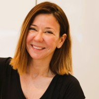 Marta López - Profesional del Bienestar a Través del Movimiento.