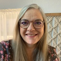 Lora Howell