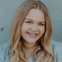 Alexa Zach