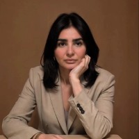 Mahdiyeh Mae Pakdoust