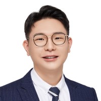 Yixiang Zheng