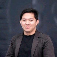 Jon Lucky Yrogirog