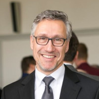 Dr. Frank Lichtmann