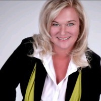 Erika De Lange