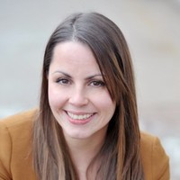 Christina Walls